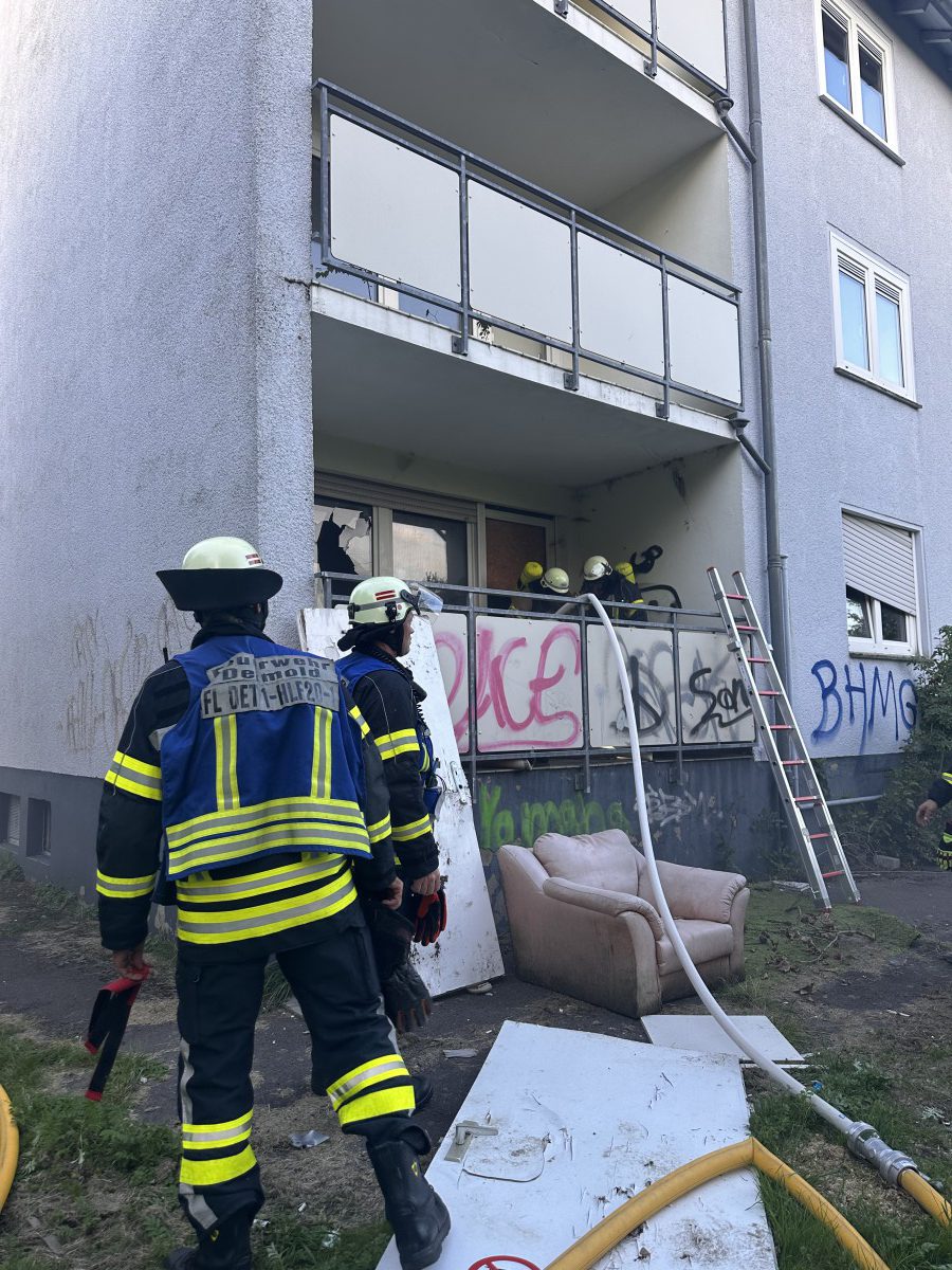 Wohnungsbrand Am Freitagabend Feuerwehr Detmold